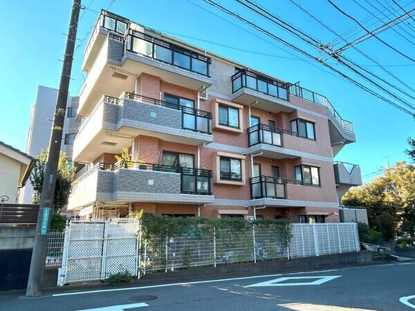 【ロアーブル多摩永山】建物外観
