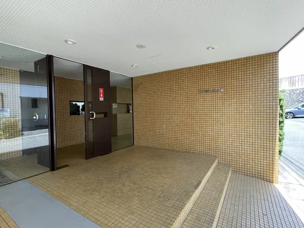 【ユアサハイム八事】エントランス