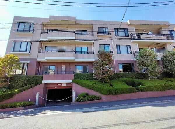 【ヒルズ梅ヶ丘ステラハウス】外観写真