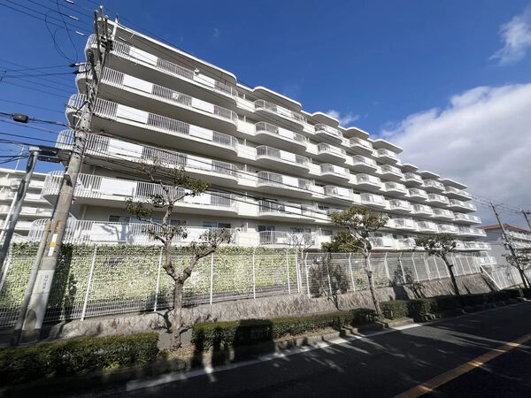 【逆瀬川グリーンハイツ】外観 【逆瀬川グリーンハイツ】外観