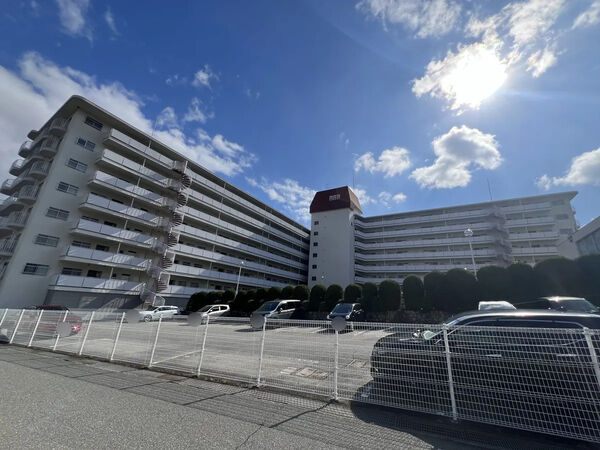 【逆瀬川グリーンハイツ】外観 【逆瀬川グリーンハイツ】外観