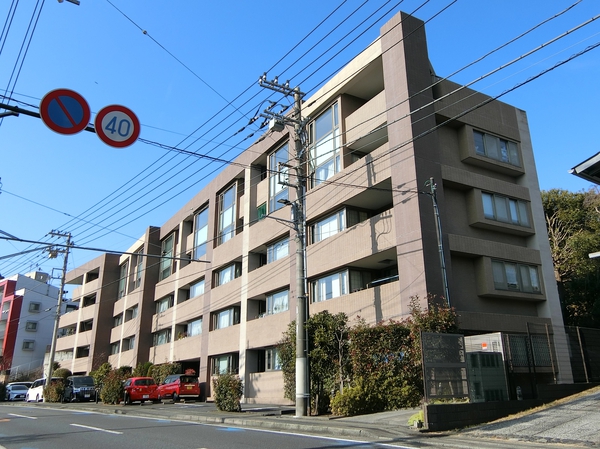 【グラビスコート小田急読売ランド】外観
