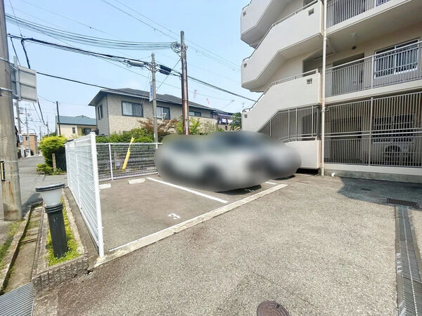 【塚口北パークホームズ】駐車場 【塚口北パークホームズ】駐車場