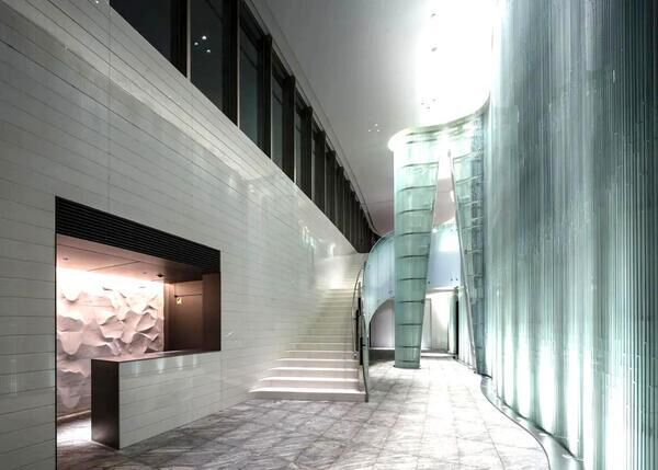 【パークコート青山ザタワー】エントランス1