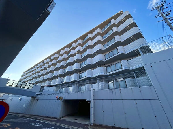 【サザンヒルズ学園前】外観（3番館）