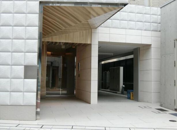 【コハク新中野】エントランス