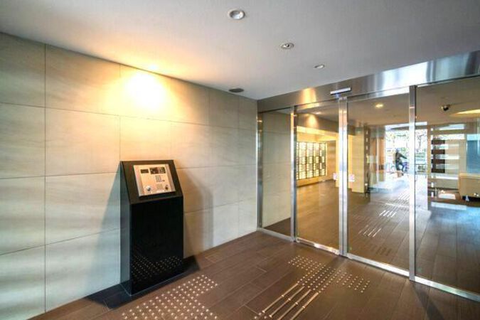 【ルネ京都烏丸五条】エントランス2 【ルネ京都烏丸五条】エントランス2