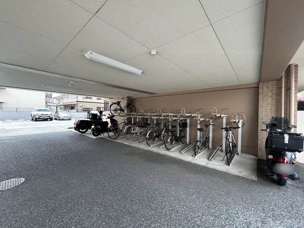 【ダイアパレスサザンコート姪浜】駐輪場 【ダイアパレスサザンコート姪浜】駐輪場