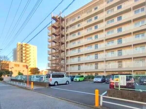 【日商岩井新小岩マンション】共用部分(駐車場) 【日商岩井新小岩マンション】共用部分(駐車場)