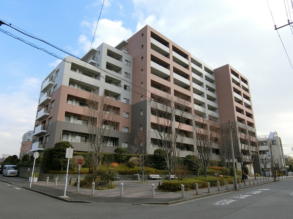 【クレッセント鶴見中央シーズニア】外観