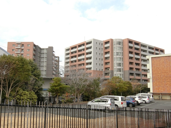 【クレッセント鶴見中央シーズニア】外観