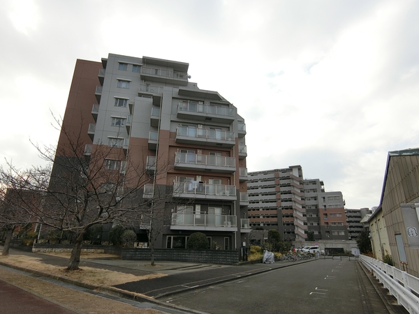 【クレッセント鶴見中央シーズニア】外観
