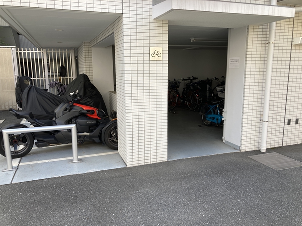 【アトラス新宿柏木】自転車・バイク置場