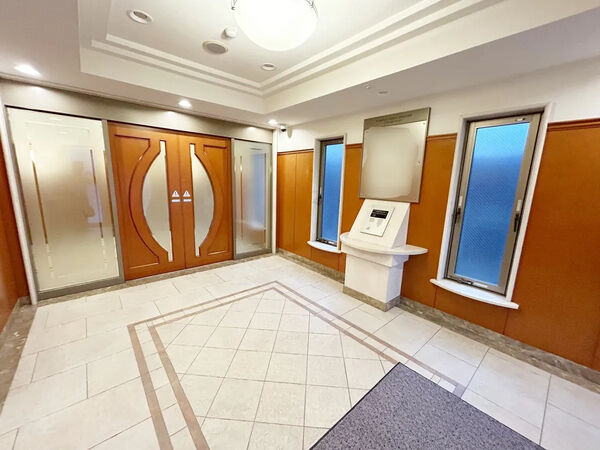 【フローレンス大町東センターコート】エントランス