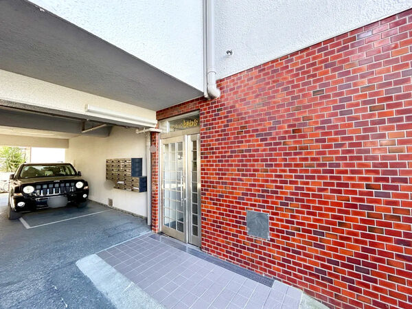 【マンションときわ台】エントランス