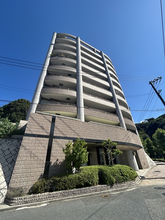 【ファミール比治山公園リヴトゥール】外観