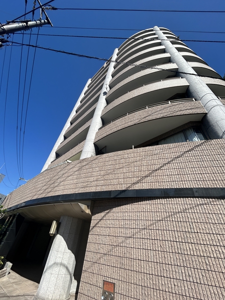 【ファミール比治山公園リヴトゥール】外観 【ファミール比治山公園リヴトゥール】外観