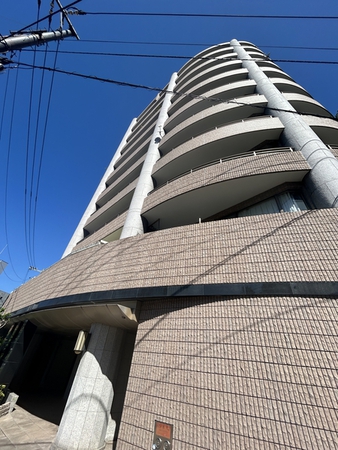 【ファミール比治山公園リヴトゥール】外観