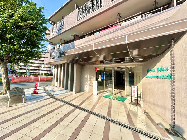 【フローレンスパレス多摩川緑地】エントランス