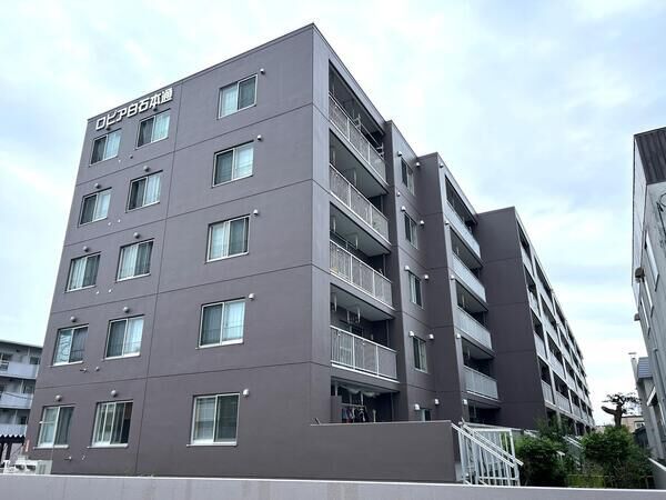 ロピア白石本通 1枚目 ロピア白石本通