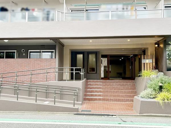 【お花茶屋スカイハイツ】エントランス