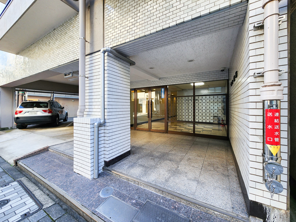 【ヴィラ麻布】エントランス