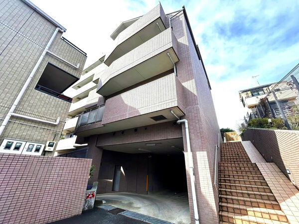 【三ツ沢パークホームズ参番館】外観1