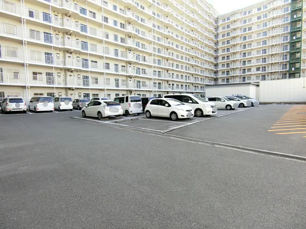 【今里グリーンハイツ】共用部分(駐車場) 【今里グリーンハイツ】共用部分(駐車場)