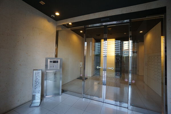 【ガーラ・プレシャス品川East】エントランスホール