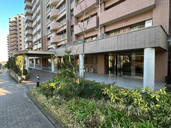 【横浜京急シティ能見台壱番館】エントランス