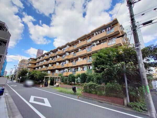 【ライオンズマンション千歳船橋】外観写真
