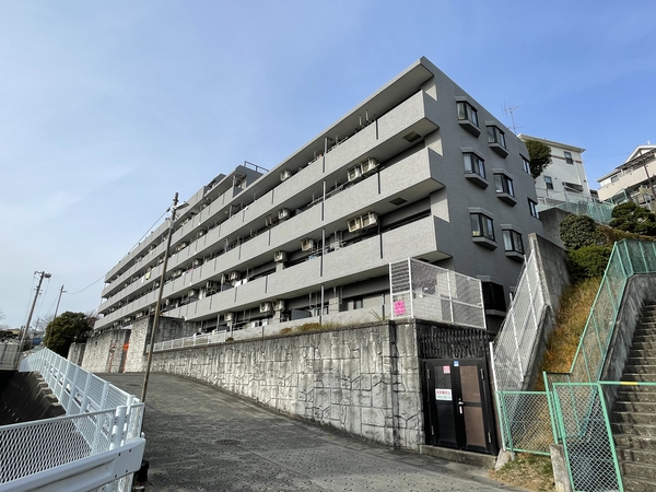 【ライオンズガーデンヒルズ宮前平】外観