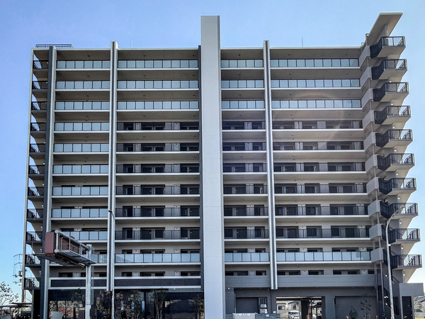 【ユニハイム鳳ソレイユ】外観