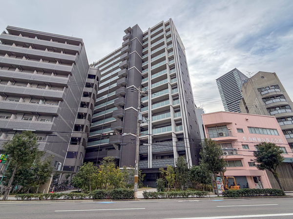 【プレサンスロジェ新梅田】外観