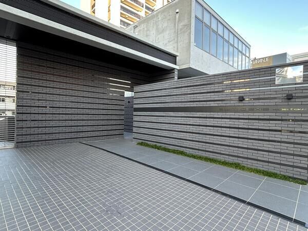 【セントエクシア緑井駅前】エントランス