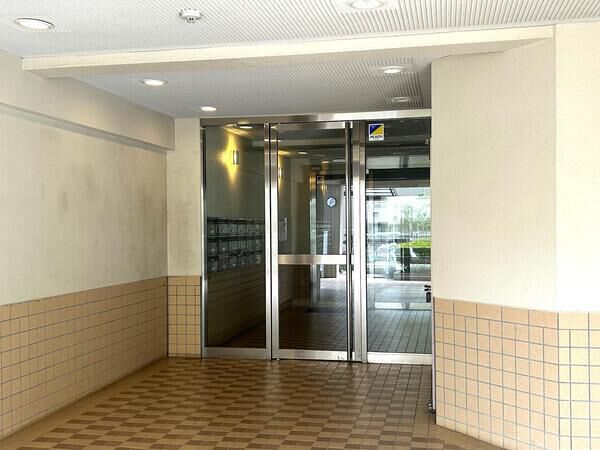 【アドヴァンス保土ヶ谷】エントランス