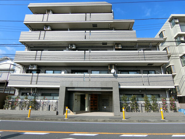 【ナイスアーバン新子安】外観