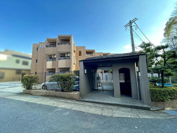 【ユーハウス植園】外観