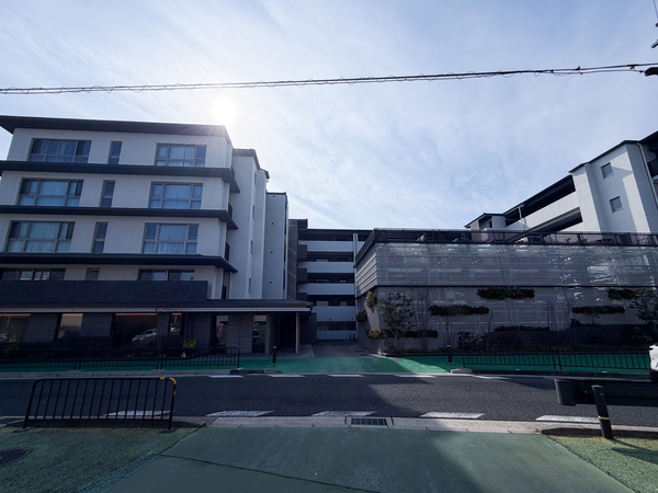 【レ・ジェイド伏見桃山】外観