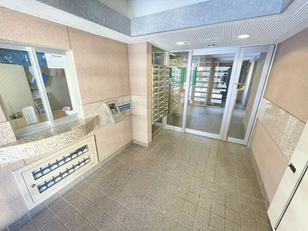 【セザール月寒西】エントランス