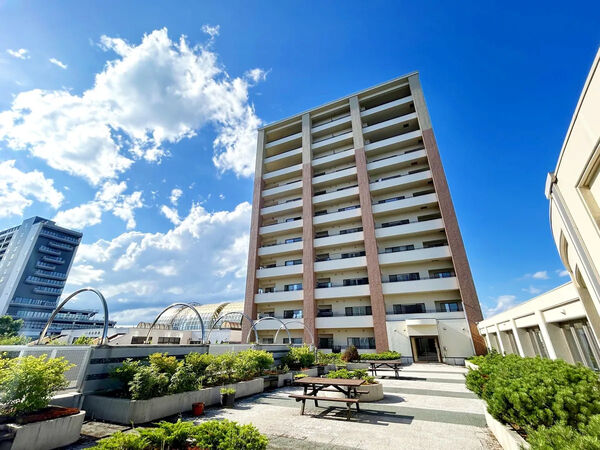 【リブウェル北広島エルフィン・ターミナル】外観