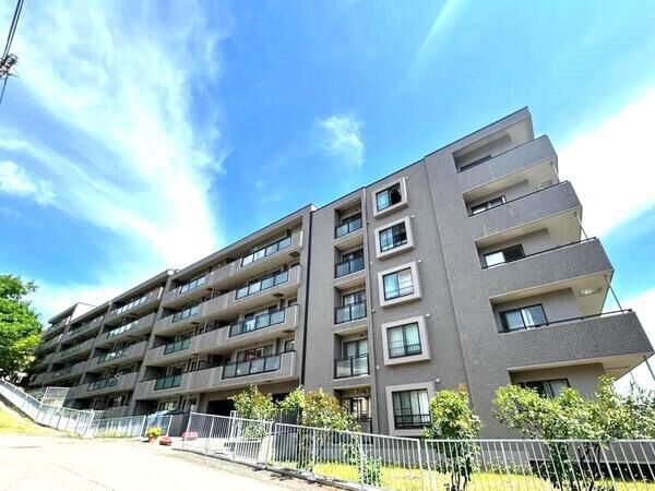 【ロジェ宮の森】外観１