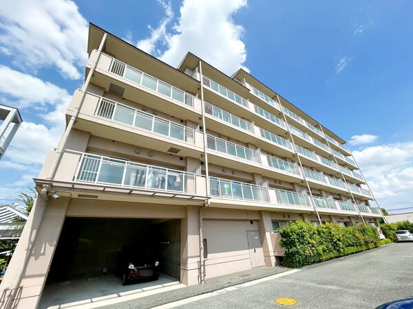 【ラヴェール甲子園】外観