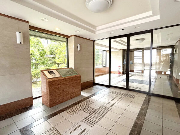 【サーパス四条大宮】エントランス1 【サーパス四条大宮】エントランス1