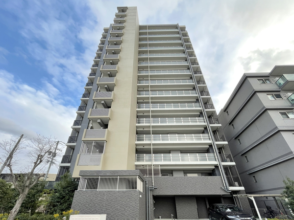 【プレサンスロジェ熱田六番町】外観