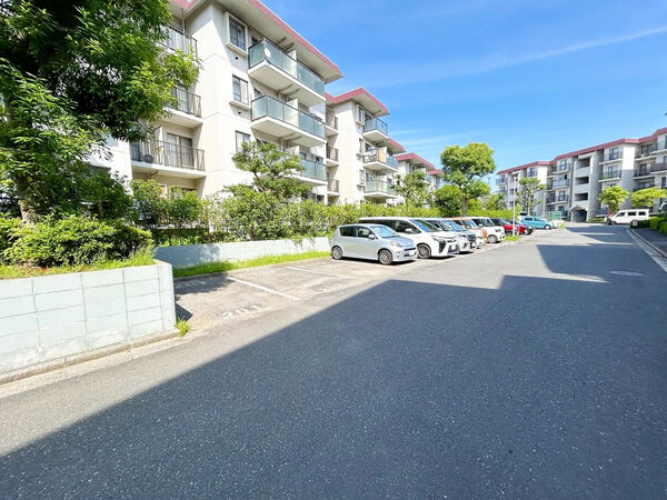 【朝日プラザ船橋セントラルコーポ】駐車場