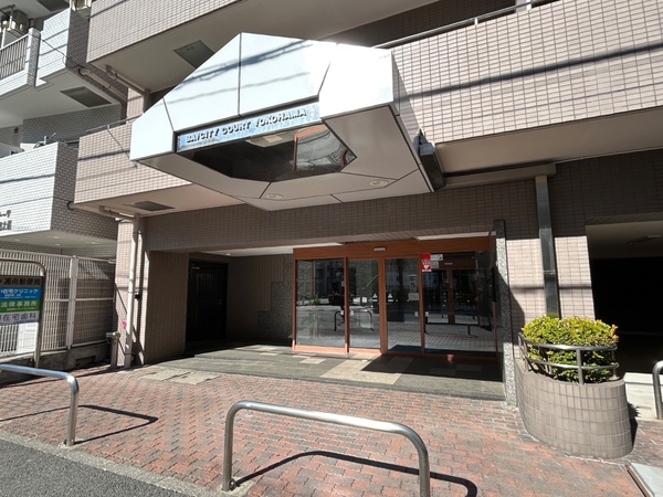【ベイシティコート横浜】エントランス