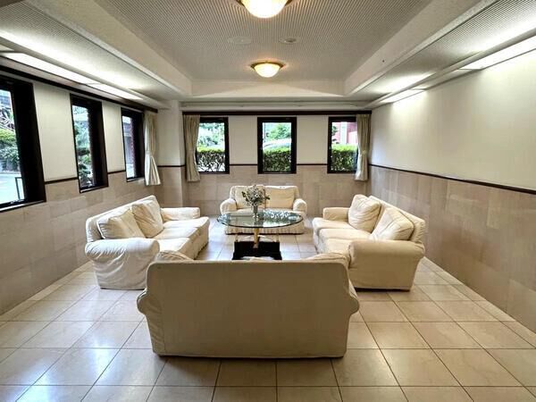 【錦ヶ丘セントラルハイツ】エントランス1