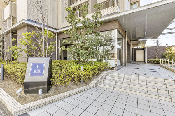 【ユニーブルはなみずき通り】エントランス