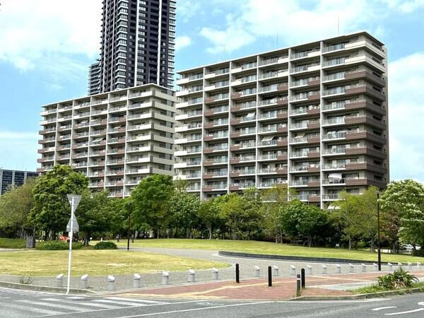 【セントラルパーク香椎照葉】弐番館　外観1